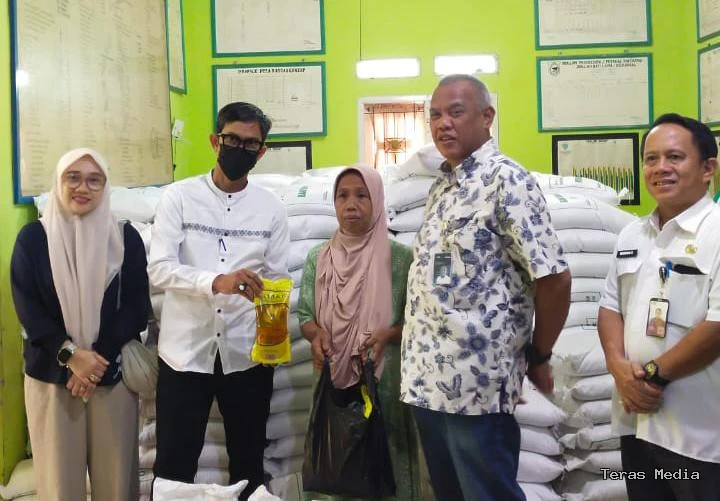 Perum Bulog Kantor Cabang Lebak-Pandeglang berhasil menuntaskan seluruh penyaluran Program Bantuan Pangan (Banpang) alokasi periode Februari dan Maret 2026