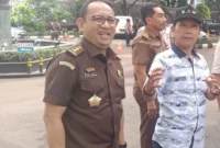 Kajari Karawang Dedy Irvan Viratama dan Sekjen Matahukum Mukhsin Nasir
