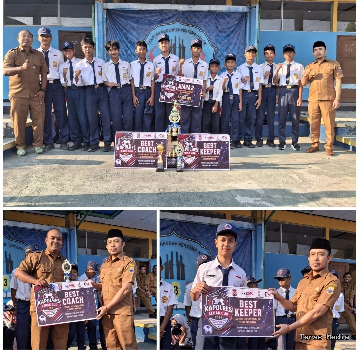 Keterangan poto : Kepala Sekolah SMPN 3 Rangkasbitung saat berpoto bersama tim Futsal beserta Pelatih dan opicial peraih juara 2 Turnamen Futsal Kapolres Cup antar pelajar tahun 2026