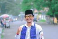 Kang Mega, Ketua Forum 9 Naga Karian
