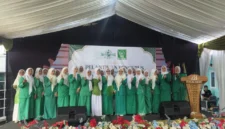 Ketua Pimpinan Wilayah (PW) Fatayat Nahdlatul Ulama (NU) Banten, Nony Menawati, mengajak seluruh kader Fatayat NU untuk memperkuat peran dalam memberikan edukasi kepada anak, membangun ketahanan keluarga, serta meningkatkan literasi digital di tengah perkembangan teknologi informasi.