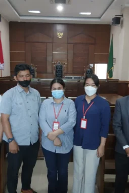 Sidang Perdana Praperadilan Kasus Gas Portable Ditunda, LBH Peradi Profesional Soroti Dugaan Kriminalisasi Warga Kecil