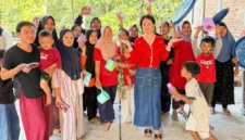 Saat tanggal 17 Agustus tiba, suasana di RT 20 RW 07, Desa Tambakbaya, terasa berbeda.