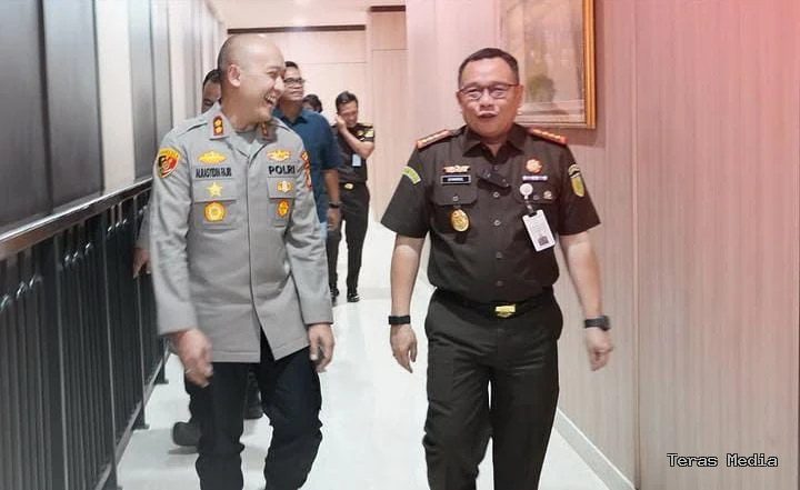 Kapolres Pelabuhan Tanjung Priok, AKBP Alrasyidin, melakukan kunjungan kerja silaturahmi ke Kantor Kejaksaan Negeri Jakarta Utara.