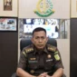 Mahfuddin Cakra Saputra sebagai Kepala Kejaksaan Negeri Sumbawa Barat.