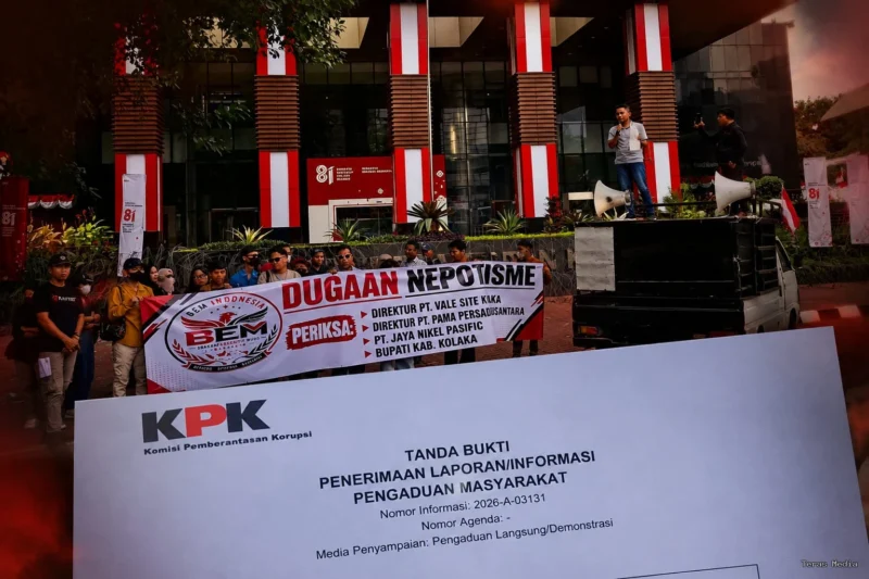 Barisan Eksekutif Muda Indonesia (BEM Indonesia) menggelar aksi unjuk rasa di depan Gedung Komisi Pemberantasan Korupsi (KPK) RI, Jakarta, Rabu (12/8/2026).