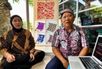 Kolaborasi antara Universitas Widyagama Malang (UWG) dan UBHINUS dalam Program Kemitraan Masyarakat (PKM) Tahun 2026 membawa angin segar bagi UMKM Batik Lintang di Desa Ngijo,