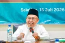 KH Abdul Ghaffar Rozin atau Gus Rozin, Ketua Pengurus Wilayah Nahdlatul Ulama (PWNU) Jawa Tengah sekaligus salah satu kandidat Ketua Umum Pengurus Besar Nahdlatul Ulama (PBNU) pada Muktamar ke-35.