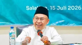 KH Abdul Ghaffar Rozin atau Gus Rozin, Ketua Pengurus Wilayah Nahdlatul Ulama (PWNU) Jawa Tengah sekaligus salah satu kandidat Ketua Umum Pengurus Besar Nahdlatul Ulama (PBNU) pada Muktamar ke-35.