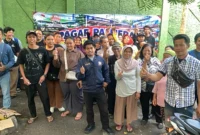 Sekitar 60 pedagang asongan dan pedagang kaki lima (PKL) yang beraktivitas di kawasan Gelora-Palmerah kini memiliki wadah bersama.