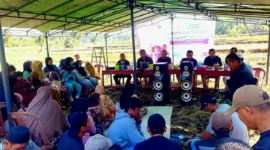 Puluhan buruh tani dan tambang rakyat di Kecamatan Surade, Kabupaten Sukabumi, menunjukkan antusiasme tinggi menjadi peserta BPJS Ketenagakerjaan setelah mengikuti kegiatan edukasi jaminan sosial tenaga kerja yang digelar di Kampung Cidadap, Desa Jagamukti, Selasa (1/9/2026).