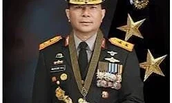 Kapolda Sulawesi Utara, Irjen Pol Roycke Dr. Harry Langie. Ia diangkat dalam jabatan baru sebagai Asisten Utama Kapolri Bidang Operasi (Astamaops Kapolri).