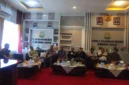 Kepala Kejaksaan Negeri Kabupaten Sumbawa Barat (KSB), Mahfuddin Cakra Saputra, S.H., M.H., menyambut hangat dan mengundang para insan pers serta perwakilan lembaga swadaya masyarakat (LSM) untuk duduk bersama, berdialog secara tulus membahas berbagai persoalan hukum dan dinamika yang berkembang di daerah ini.
