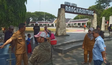 Plt Kadis PUPR Terjun Langsung Pantau Pembangunan Penataan  Fasilitas Alun-Alun Rangkasbitung Tahap 2 Tahun 2026