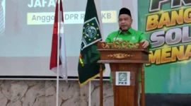 Anggota Komisi XI DPR RI dari Fraksi Partai Kebangkitan Bangsa (PKB) Marwan Jafar menegaskan akan terus memonitor dan menagih secara serius sejumlah komitmen Bank Indonesia (BI) dalam mendukung pertumbuhan ekonomi nasional.