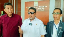 Penasihat Khusus Presiden Bidang Ketenagakerjaan Said Iqbal dan aktivis buruh Achmad Ismail mendatangi Pengadilan Negeri Jakarta Utara untuk memberikan dukungan moril secara langsung kepada Gabriel Lumbantoruan alias Gabriel Sihombing, buruh pabrik yang tengah menghadapi tuntutan pidana.