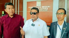 Penasihat Khusus Presiden Bidang Ketenagakerjaan Said Iqbal dan aktivis buruh Achmad Ismail mendatangi Pengadilan Negeri Jakarta Utara untuk memberikan dukungan moril secara langsung kepada Gabriel Lumbantoruan alias Gabriel Sihombing, buruh pabrik yang tengah menghadapi tuntutan pidana.