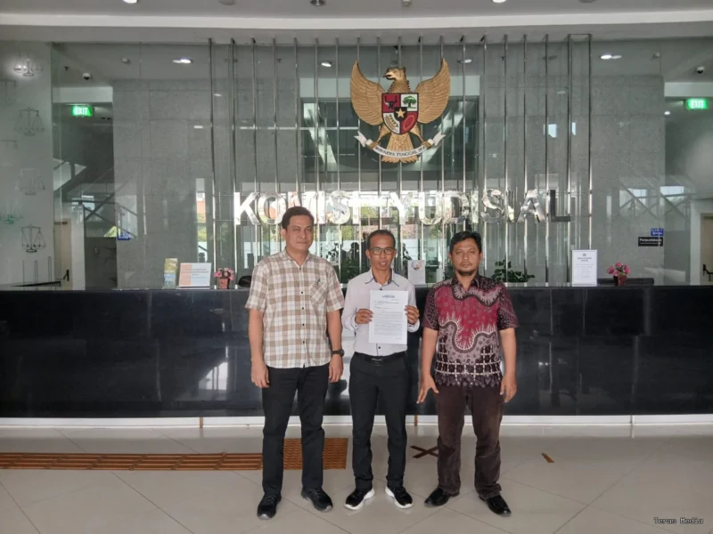 Lembaga Bantuan Hukum (LBH) DPN PERADI Profesional resmi mengajukan permohonan pemantauan persidangan kepada Komisi Yudisial Republik Indonesia (KY RI).
