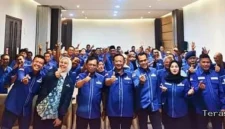 Ketua DPD Partai Demokrat Jawa Barat, Anton Sukartono Suratto,