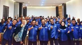 Ketua DPD Partai Demokrat Jawa Barat, Anton Sukartono Suratto,