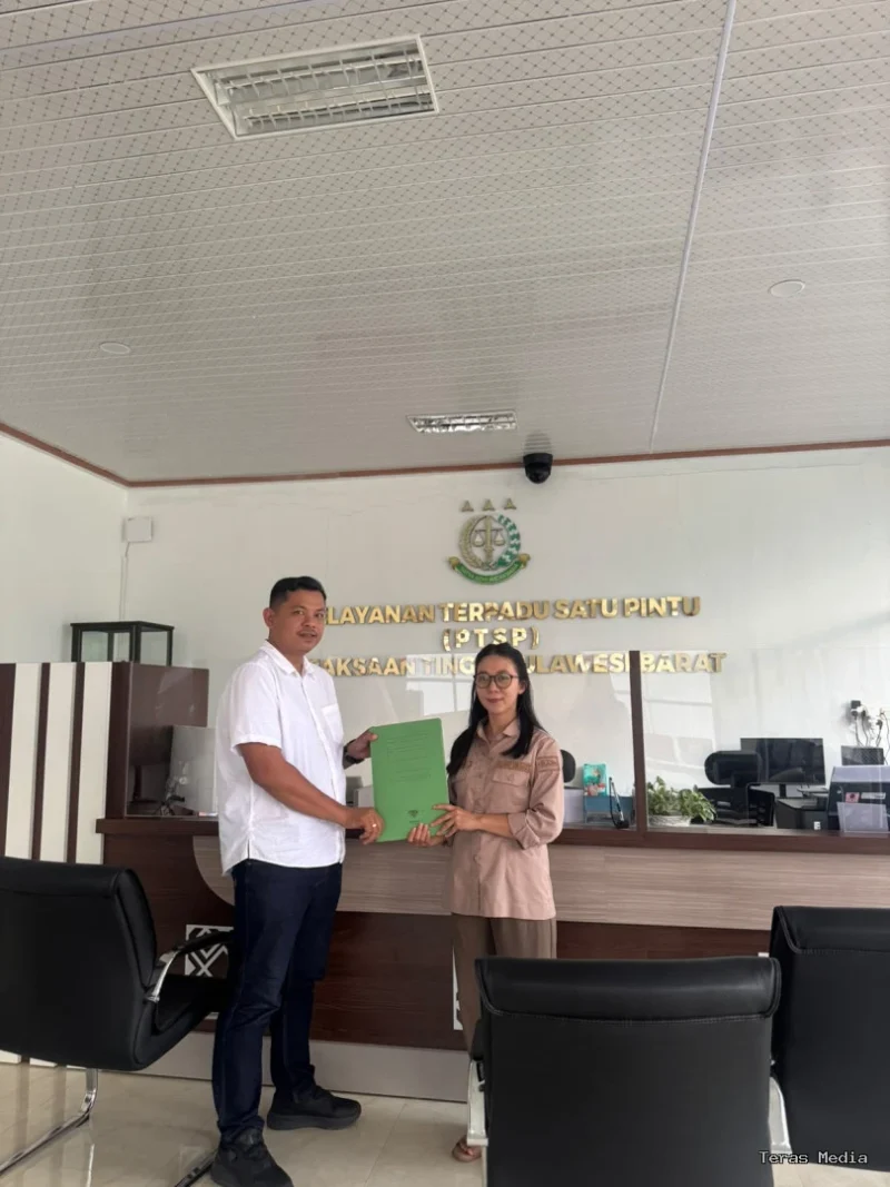 Kantor hukum Hasri Jack & Partners (HJ&P) Law Office resmi melaporkan dugaan tindak pidana korupsi dalam proses penerbitan HGU tersebut ke Kejaksaan Tinggi Sulawesi Barat, Rabu (30/9/2026).