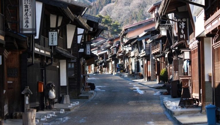 Pedesaan jepang Jepang Tawarkan Hadiah Uang Untuk Para pendatang yang menetap disana