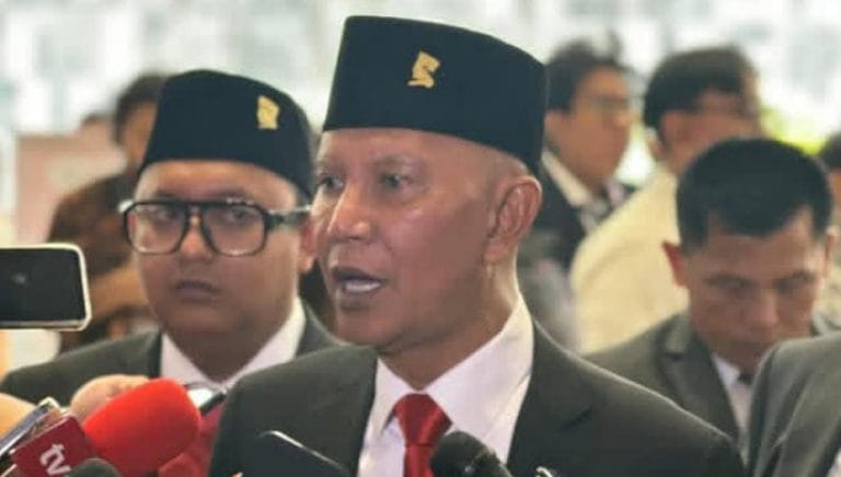 IMG-20250222-WA0015 PDIP Beri Kode Perang Lawan Jokowi I Teras Media