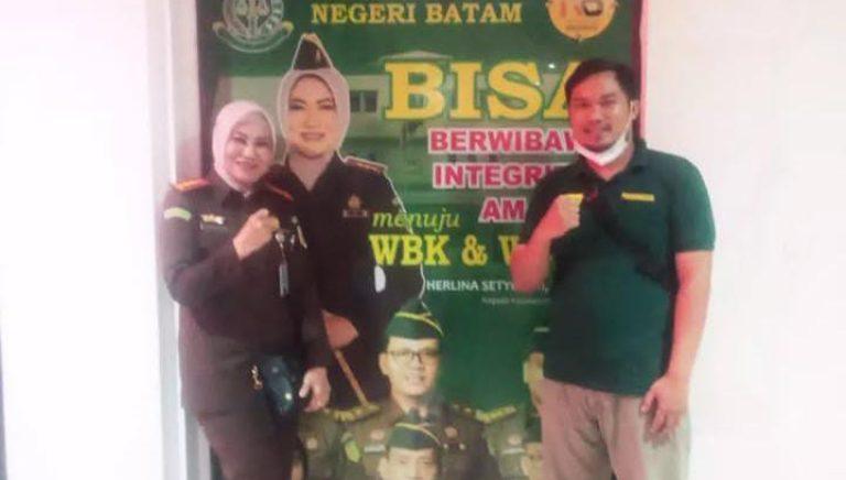 IMG-20251020-WA0020 Berprestasi, Jaksa Cantik Herlina Setyorini Dapat Promosi ke Kejati Sumut I Teras Media