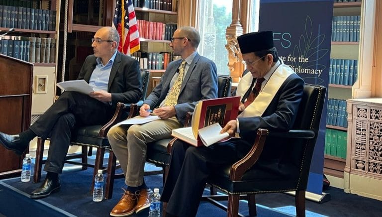 Oplus_131072 Menag Nasaruddin Umar Sampaikan Gagasan Moderasi Beragama dan Ekoteologi di Georgetown University I Teras Media