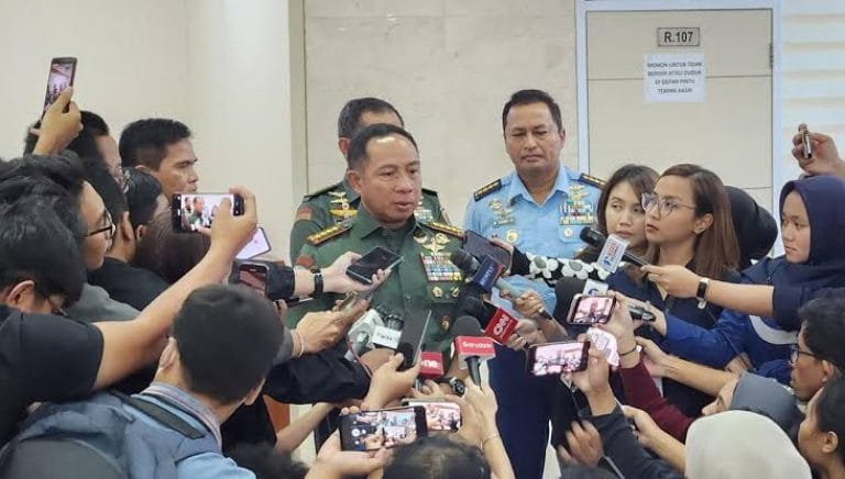 images (22) Dugaan Tambang PETI di Bukit Siayo Dibekengi Oknum Anggota, Panglima TNI Didesak Turun Tangan I Teras Media